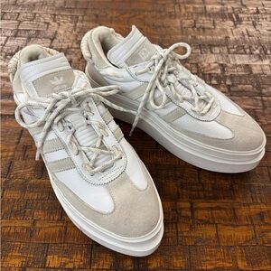 Adidas Ladies Ivy Park (Beyoncé collab) White/Gray Platform 2.5”Sneakers sz 10